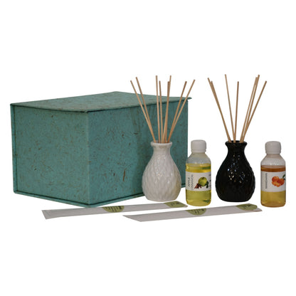 Black and White Vase Reed Diffuser Set (Mandarin & Apple Cinnamon) - Red Ross Retail-Furniture Specialists 